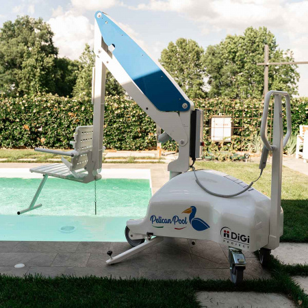 Лифт-подъемник для людей с инвалидностью PelicanPOOL